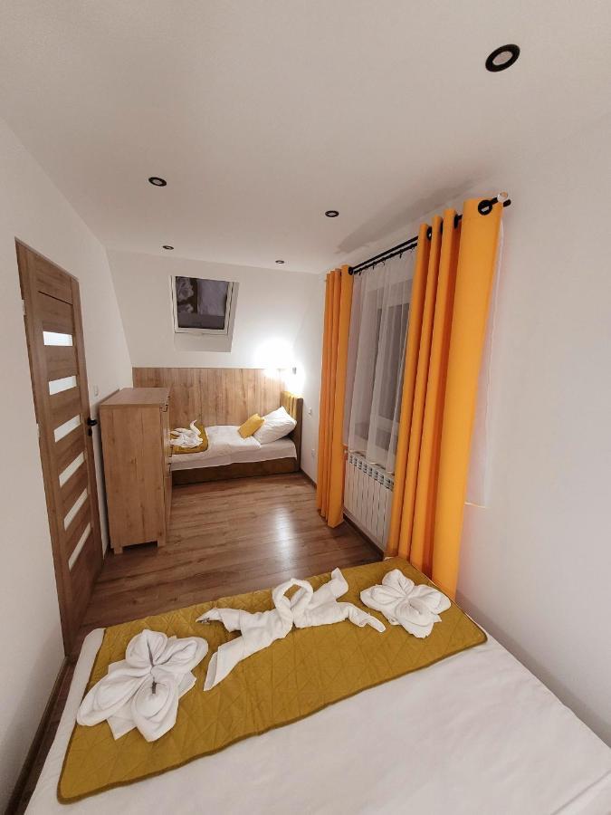 Urocza Kryjowka Ze Spa Lesko Exterior photo